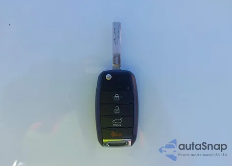 2016 Kia Soul z USA, uszkodzony, nr VIN KNDJN2A28G7863342